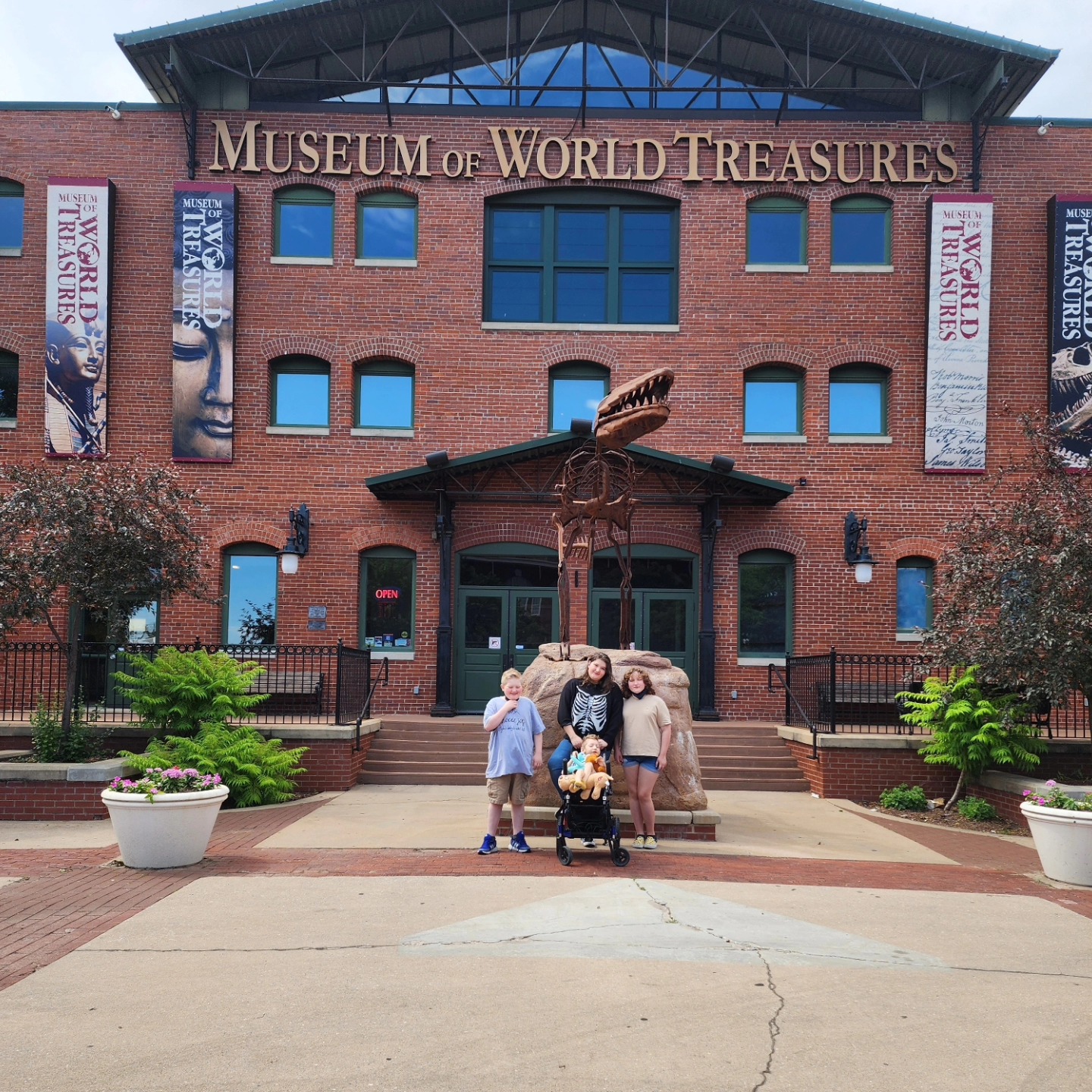 Wheelchair Accessible Museum of World Treasure